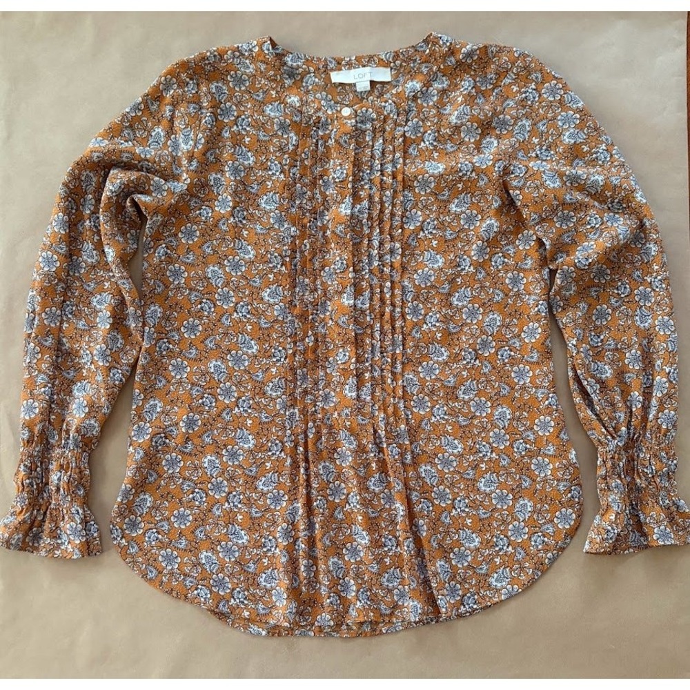 LOFT Womens XS Floral Pleated Blouse Smocked Ruffle Cuff Feminine Autumnal Boho